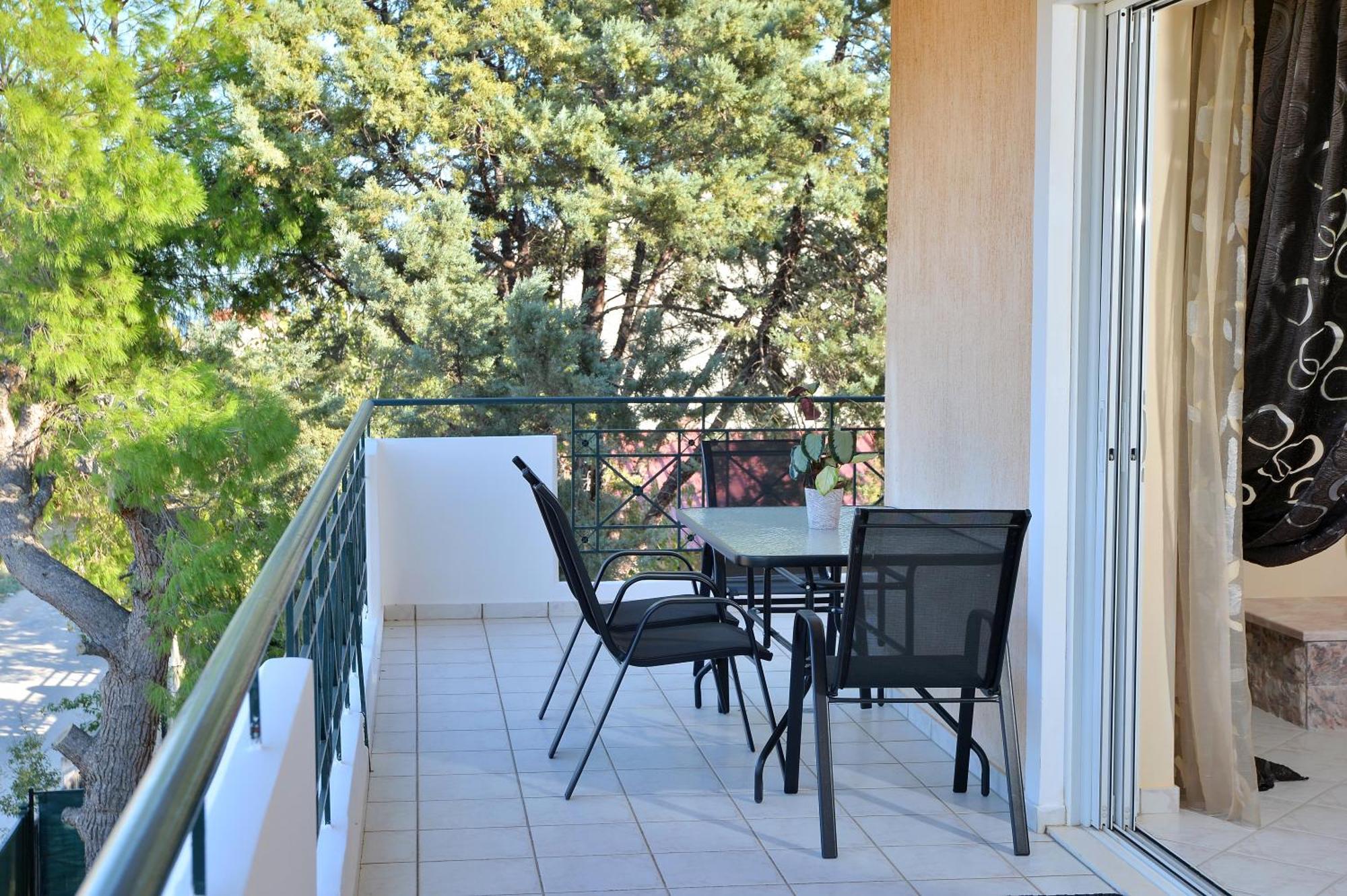 Domelia'S Luxury Apartments Near Airport & Beach アルテミダ エクステリア 写真