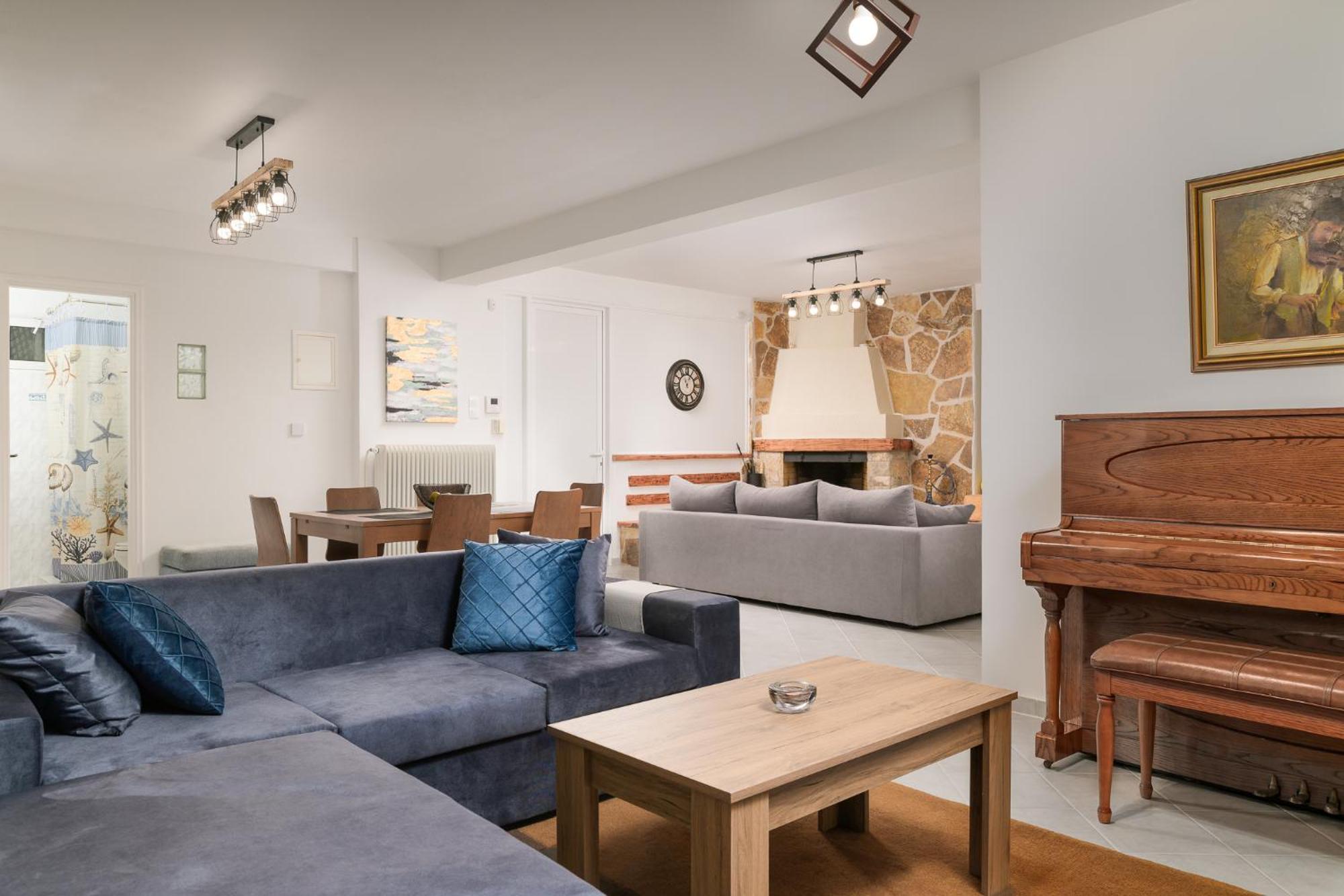 Domelia'S Luxury Apartments Near Airport & Beach アルテミダ エクステリア 写真