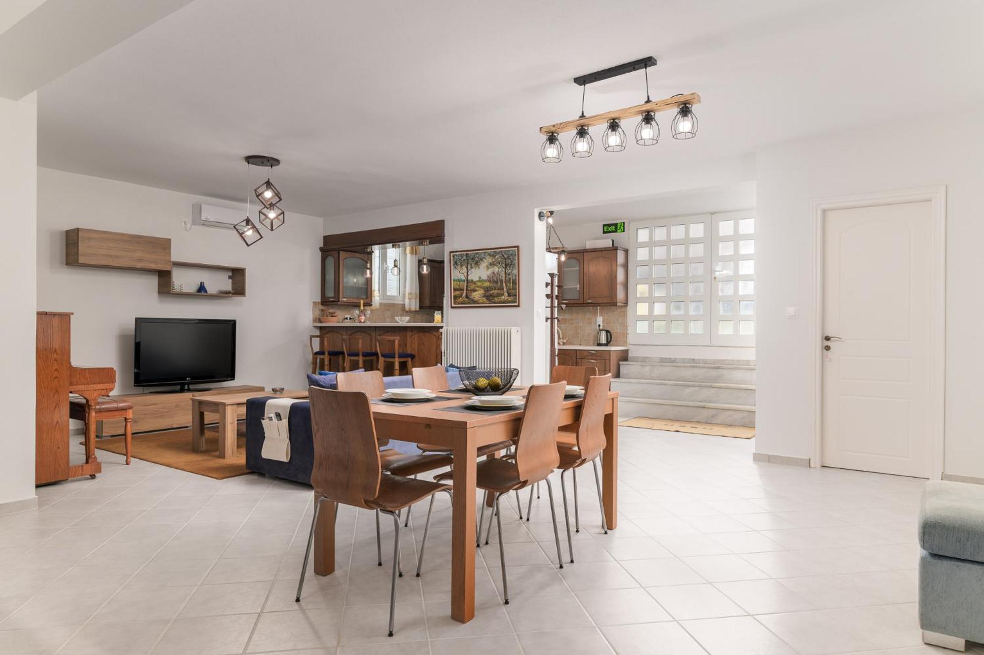 Domelia'S Luxury Apartments Near Airport & Beach アルテミダ エクステリア 写真
