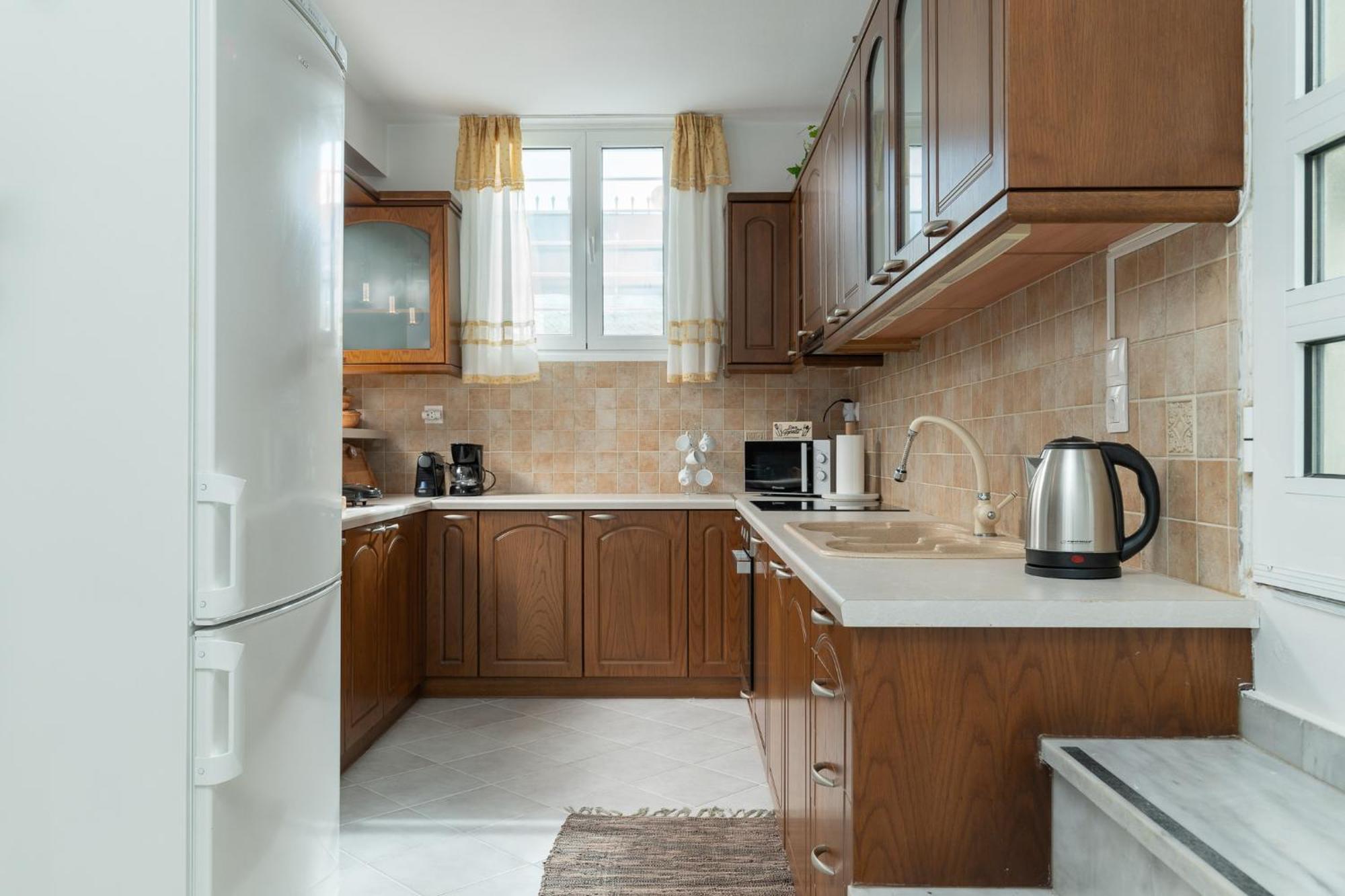 Domelia'S Luxury Apartments Near Airport & Beach アルテミダ エクステリア 写真