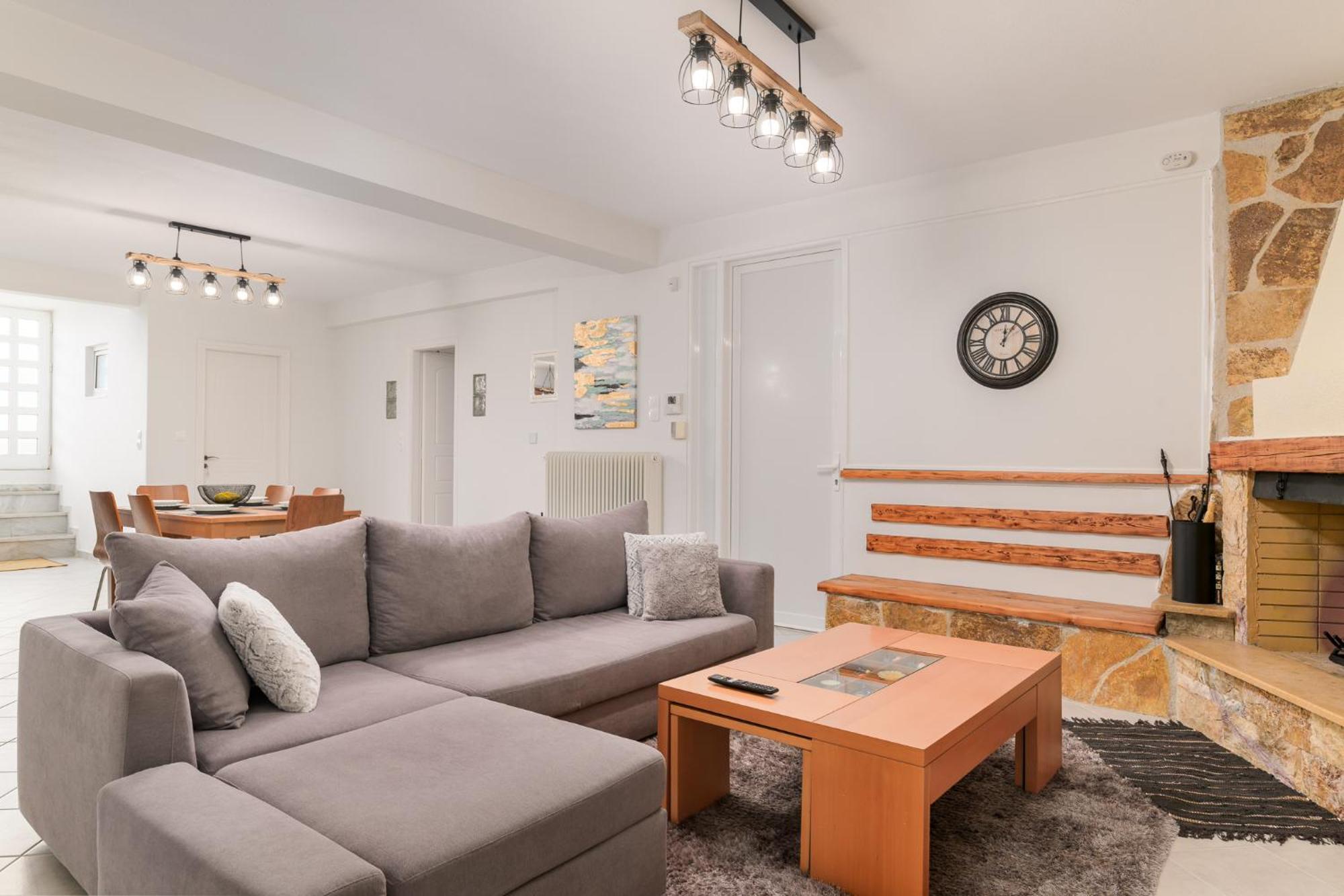 Domelia'S Luxury Apartments Near Airport & Beach アルテミダ エクステリア 写真